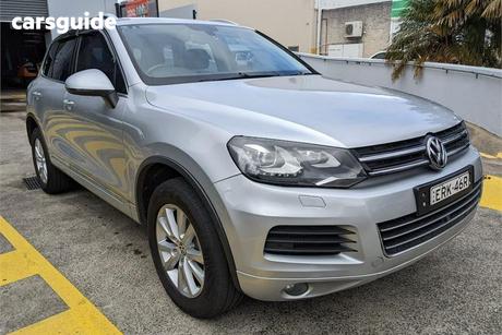 Silver 2013 Volkswagen Touareg Wagon V6 Tdi