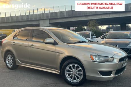 Gold 2010 Mitsubishi Lancer Sedan Es