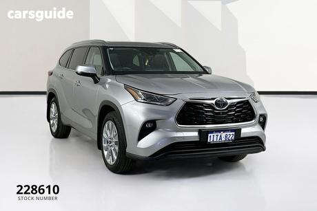 Silver 2021 Toyota Kluger Wagon Grande Awd