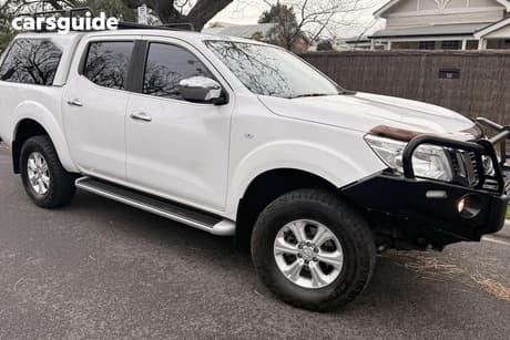 White 2018 Nissan Navara Dual Cab Pick-up St (4X4)