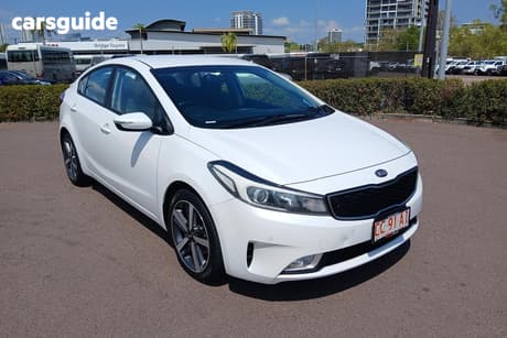 White 2017 Kia Cerato Sedan Sport