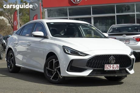 White 2025 MG MG5 Sedan