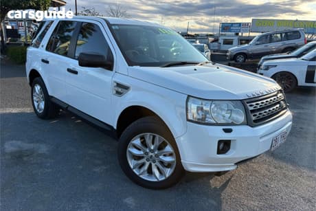 White 2011 Land Rover Freelander 2 Wagon Td4 (4X4)