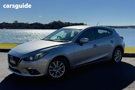 Silver 2015 Mazda 3 Hatchback Maxx