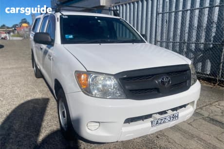 White 2006 Toyota Hilux Dual Cab Pick-up Sr