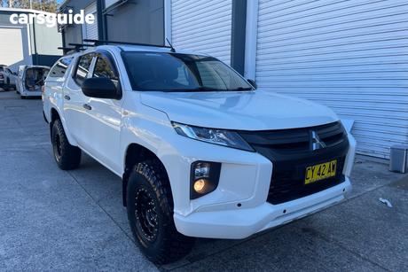 White 2020 Mitsubishi Triton Double Cab Chassis Glx Adas (4X4)
