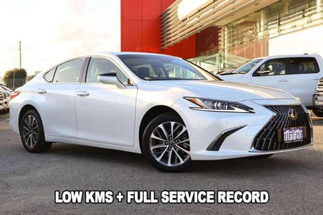 White 2024 Lexus ES250 Sedan Luxury