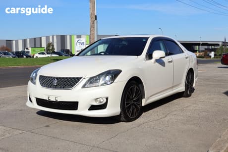 White 2009 Toyota Crown Sedan ATHLETE