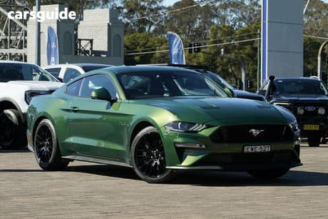 Green 2022 Ford Mustang Fastback Gt 5.0 V8