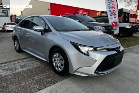 Silver 2023 Toyota Corolla Sedan Zr Hybrid