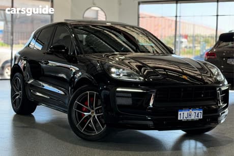 Black 2022 Porsche Macan Wagon S