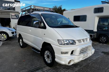 White 2005 Mitsubishi Delica SUV SPACEGEAR