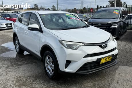 White 2016 Toyota RAV4 Wagon Gx (4X4)