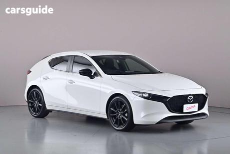 White 2023 Mazda 3 Hatchback G25 Evolve Sp