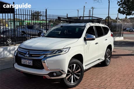 White 2017 Mitsubishi Pajero Sport Wagon Gls (4X4) 7 Seat