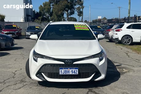 White 2021 Toyota Corolla Hatchback Ascent Sport