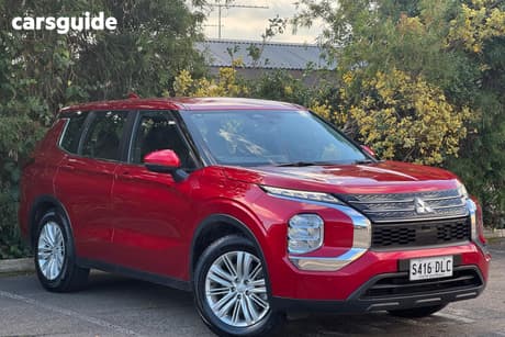 Red 2023 Mitsubishi Outlander Wagon Es 5 Seat (2Wd)