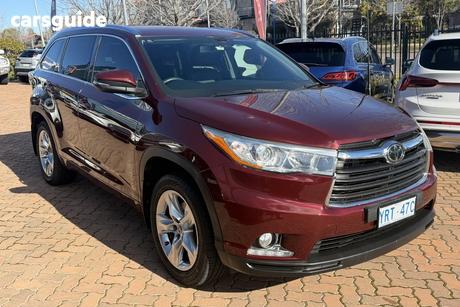 Red 2016 Toyota Kluger SUV