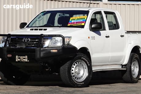 White 2011 Toyota Hilux Dual Cab Pick-up Sr (4X4)