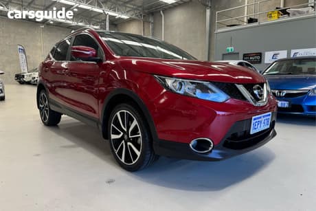 Red 2014 Nissan Qashqai Wagon Ti (4X2)
