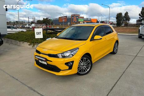 Yellow 2022 Kia RIO Hatchback Sx