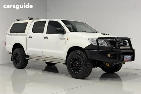 White 2013 Toyota Hilux Dual Cab Pick-up Sr (4X4)