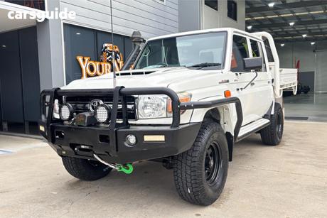 White 2018 Toyota Landcruiser Double Cab Chassis Gxl (4X4)