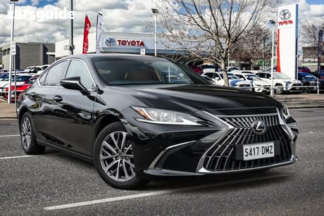 Black 2023 Lexus ES300H Sedan Luxury (Hybrid)