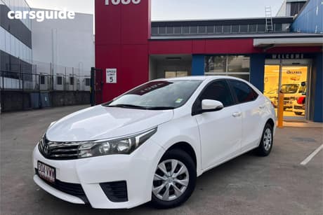 White 2014 Toyota Corolla Sedan Ascent