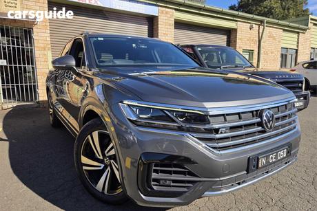 Grey 2021 Volkswagen Touareg Wagon 210Tdi R-Line