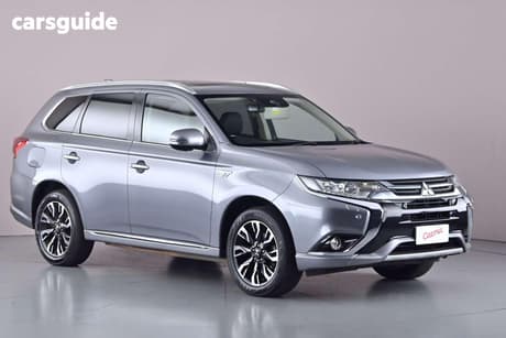 Grey 2017 Mitsubishi Outlander Wagon Exceed Phev (Hybrid)