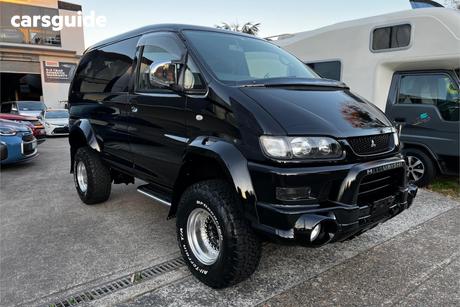 Black 2005 Mitsubishi Delica SUV SPACEGEAR