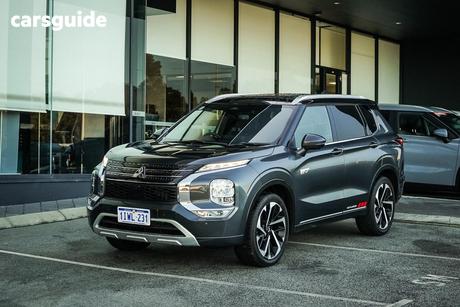 Grey 2025 Mitsubishi Outlander Wagon Phev Exceed Tour 5+2 St (Awd)
