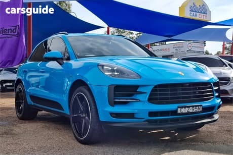 Blue 2019 Porsche Macan Wagon S