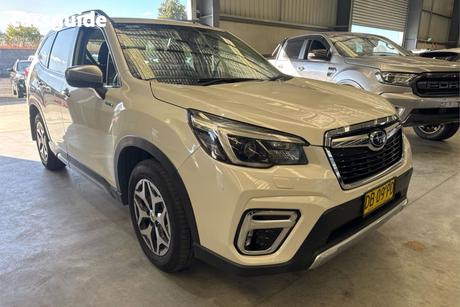 White 2021 Subaru Forester Wagon Hybrid L (Awd)
