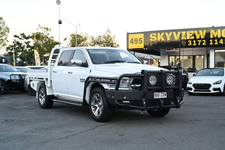 White 2019 RAM 1500 Crew Cab Utility Laramie (4X4) Fd3.9