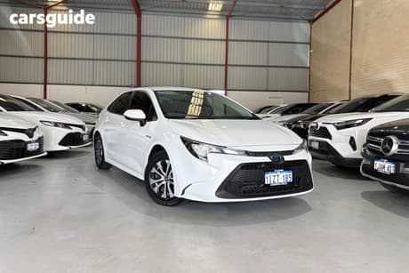 White 2021 Toyota Corolla Sedan Ascent Sport (Hybrid)