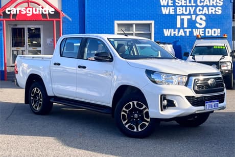White 2019 Toyota Hilux Double Cab Pick Up Sr Hi-Rider
