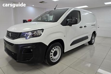 White 2019 Peugeot Partner Van 92 Hdi Long (L2)