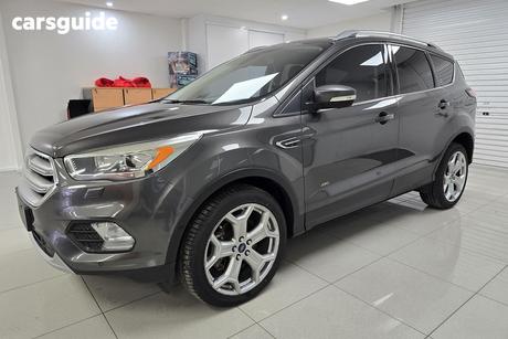 Grey 2017 Ford Escape Wagon Titanium (Awd)
