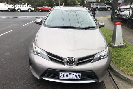 Bronze 2015 Toyota Corolla Hatchback Ascent