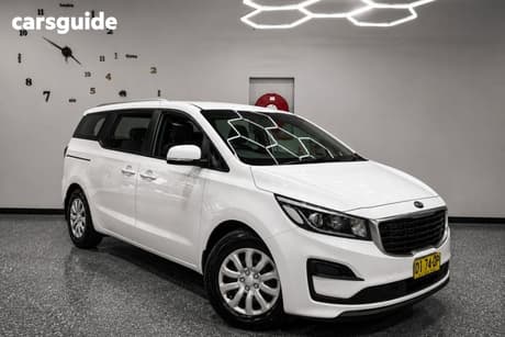 White 2020 Kia Carnival Wagon S