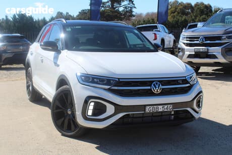 White 2025 Volkswagen T-ROC Wagon R