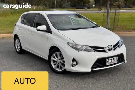 White 2014 Toyota Corolla Hatchback Ascent Sport
