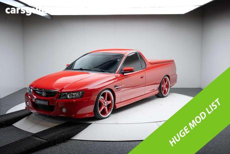 Red 2005 Holden UTE Ute Tray SS R