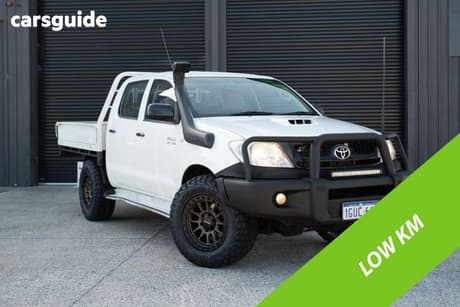 White 2011 Toyota Hilux Dual Cab Chassis Sr (4X4)