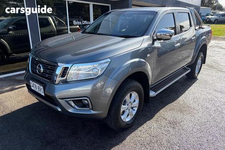 Grey 2018 Nissan Navara Dual Cab Pick-up St (4X4)