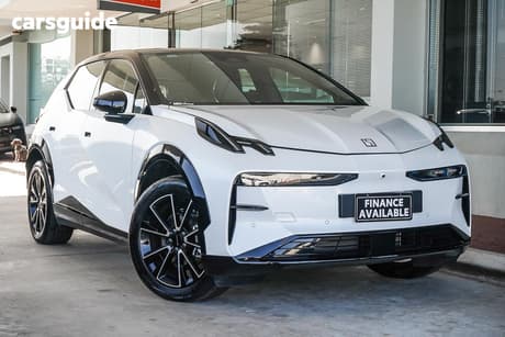 White 2024 Zeekr X Wagon (Rwd)