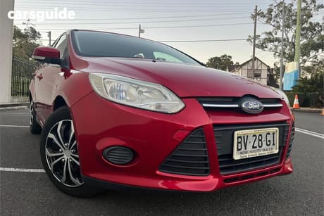 Red 2013 Ford Focus Hatchback Ambiente