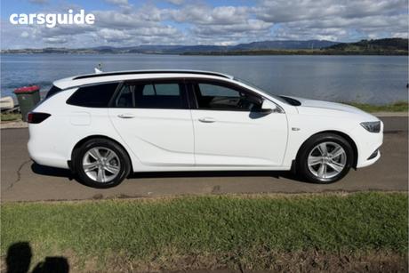 White 2017 Holden Commodore Sportswagon Lt